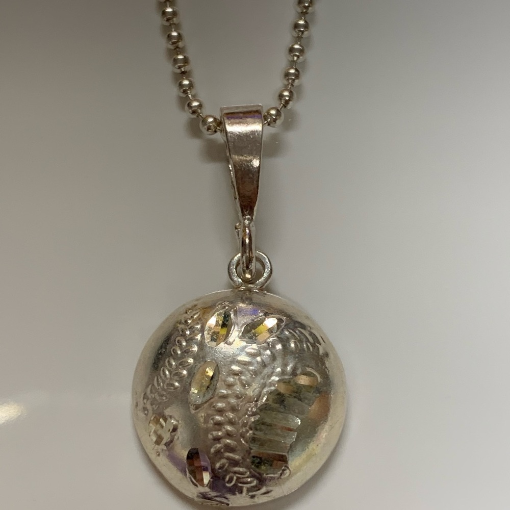 ⚾️ Baseball Pendant (Diamond Cut)